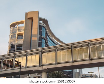 ORLANDO, FLORIDA - NOV 11, 2019: Advent Health Hospital With Modern Architecture Building And Walkway.