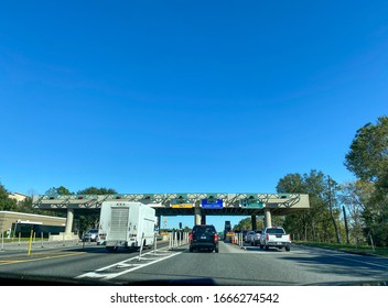 Orlando, FL/USA-1/20/20: A Toll Booth Plaza In Orlando, Florida.