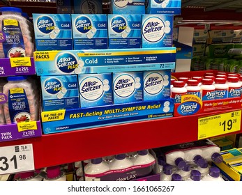 Orlando, FL/USA-2/11/20: Alka Seltzer By Bayer Display At The Over The Counter Drug Aisle  At A Sams Club Retail Store.