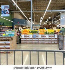 Orlando,FL USA - January 18, 2021:  The Produce Aisle With A Cart Point Of View Of A Whole Foods Market Grocery Store In Orlando, Florida.