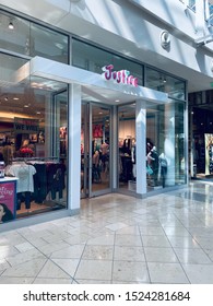 Orlando,FL/USA-9/30/19: A Justice Clothing Retail Store In An Indoor Mall. Tween Brands, Inc. (formerly  Limited Too And Too) Operates Justice Branded Stores Targeted Towards The Tween Girl Market.