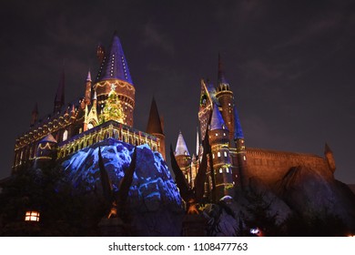 2,404 Universal Studios Night Images, Stock Photos & Vectors 