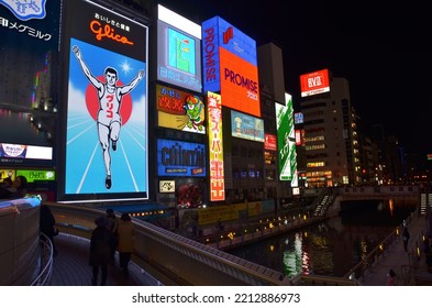 OSAKA, JAPAN - DECEMBER 9, 2015: Gulico Man Digital Signage Billboard Is The Popular Landmark , Tourist Attraction In The Night At Namba District In Osaka Of Japan.