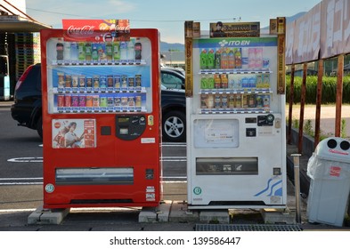 1,218 Coca Cola Vending Machine Images, Stock Photos & Vectors ...