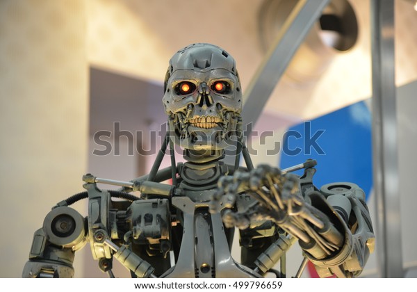 OSAKA, JAPAN\
- SEPTEMBER 26 2016: Human Size T-800 Endoskeleton Model from the\
Terminator 3D in Universal Studios\
japan