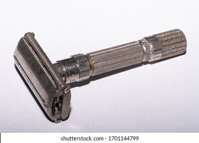 Oshawa, Ontario, Canada - April 11, 2020: A Gillette Fatboy 1959 Double Edge Razor. This Razor Is Still Circulating Today.  It Has A Cult Following.