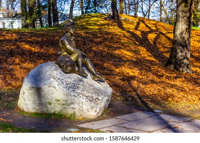 Oslo, Norway - October 29, 2019: Statue Of Queen Sonja Made By Kirsten Kokkin In The Park Of The Royal Palace In Oslo, Norway