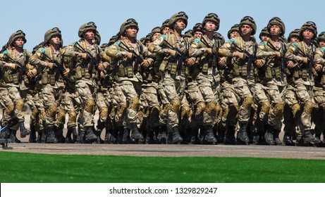 134,481 Army parade Images, Stock Photos & Vectors | Shutterstock