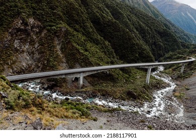 Otira Viaduct Road, Arthurs Pass, New Zealand