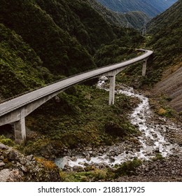 Otira Viaduct Road, Arthurs Pass, New Zealand