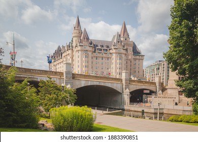 Ottawa, Canada - July 24 2014:  A Sunny Summer Day In Canada's Capital City Downtown Ottawa, Ontario With The Fairmont Château Laurier Featuring Prominently.