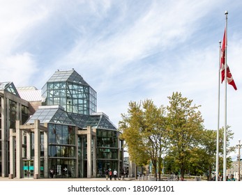 Ottawa, Canada, September 6, 2020; The Entrance Pavilion Of The National Gallery Of Canada In Ottawa With Canadian Flags Flying