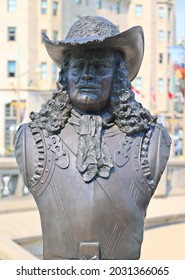 OTTAWA ONTARIO CANADA 08 22 2021:  Bronze Of Louis De Buade, Comte De Frontenac Et De Palluau Was A French Soldier, Courtier, And Governor General Of New France. 