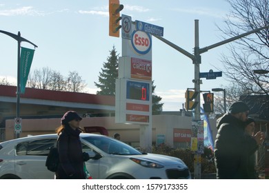 Ottawa Ontario Canada December 2/2019 Esso Gas Station With Inside Circle K Convenience Store, Gas And Snacks At Corner Of Bank Street And Gladstone In Ottawa