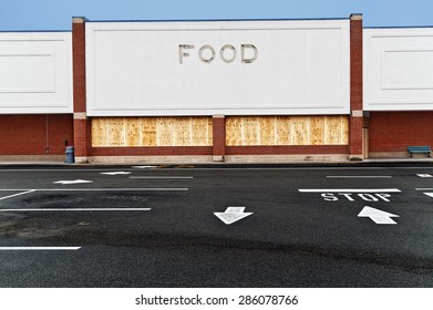 Out of business food store/ Grocery Store Out Of Business/ Space Now Available
