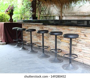 Outdoor Bar Counter And Bar Stools