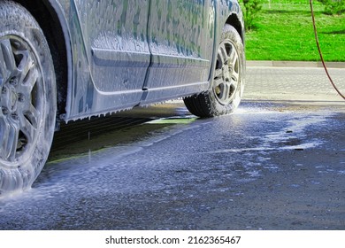 Outdoor Car Wash Snow Foam Car Stock Photo 2162365467 | Shutterstock