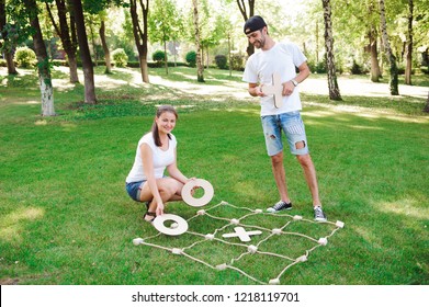 Outdoor Games - Tic Tac Toe