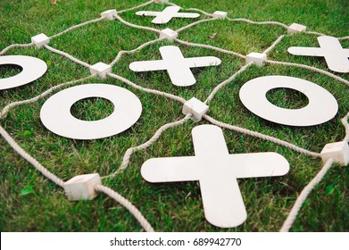 Outdoor Games - Tic Tac Toe