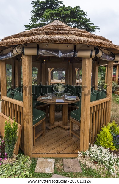 Gazebo Table And Chairs