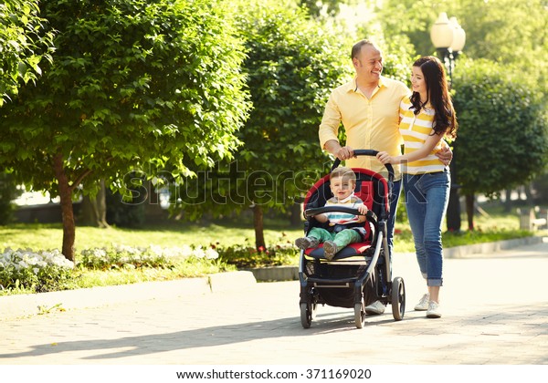 stroller family baby