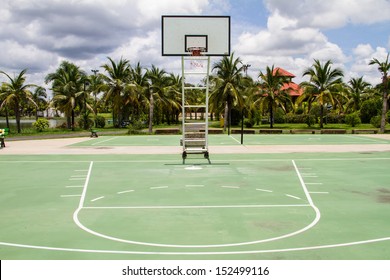 45,183 Basketball Court Outdoor Images, Stock Photos & Vectors ...