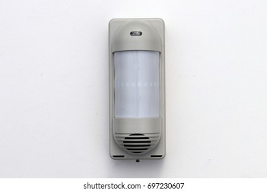 Outdoor Security  Infrared Motion Detector 
