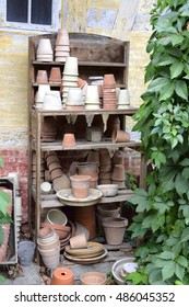 Outdoor Shelf with multiple pots