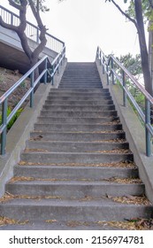 526 Metal Stairs Landings Images, Stock Photos & Vectors | Shutterstock