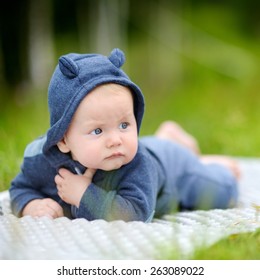 Bebe Sur Balance Images Photos Et Images Vectorielles De Stock Shutterstock