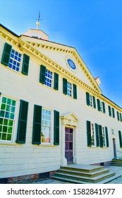 Outside Mount Vernon Estate In Virginia