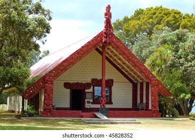 Outside View Of A Maori Meeting House Near The Treaty House