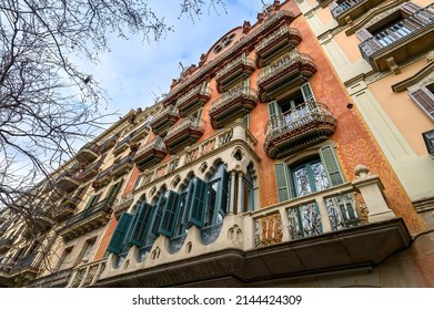 An Outstanding Example Of Late Modernism Building Facade In Barcelona, Spain. 