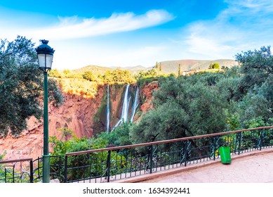 Ouzoud Waterfalls Grand Atlas Village Tanaghmeilt Stock Photo ...