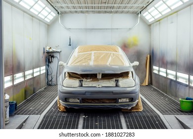 The Oven Cabin With A Freshly Painted Car Inside