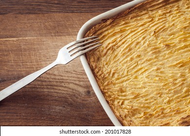 Oven Homemade Shepherds Pie With Cheesy Mashed Potatoes In Small Casserole Dishes 