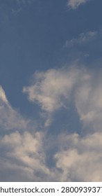 Overcast Sky with Dramatic Stratocumulus Clouds Background