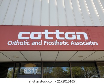 Overland Park, Kansas, USA - April 30, 2022: Business Sign For Cotton Orthotic And Prosthetic Associates Above Entrance