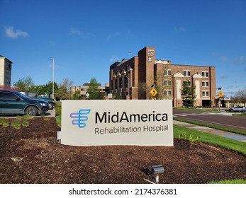 Overland Park, Kansas, USA - April 30, 2022: Sign For MidAmerica Rehabilitation Hospital On Sunny Day