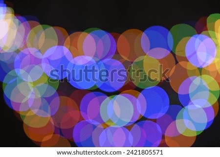 Overlapping bokeh balls as result of heavily out of focus specular highlights. 