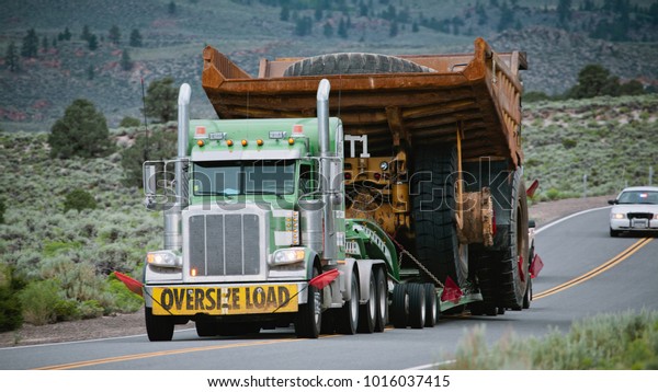 Oversize Load on the\
move