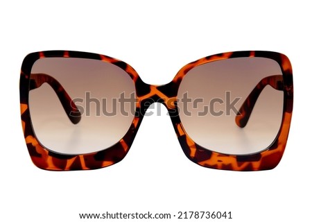 Oversized women sunglasses retro cateye glasses leopard texture transparent frame with gradient brown lens front view