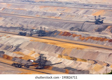 7,874 Belt conveyor mining Images, Stock Photos & Vectors | Shutterstock