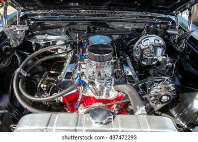 Owen Sound, Ontario - 09/18/2016: Chrome Engine Detail - 2016 Cobble Beach Concours DElegance