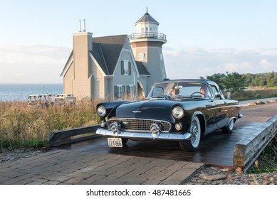 Owen Sound, Ontario - 09/18/2016: Field Load In - 2016 Cobble Beach Concours DElegance