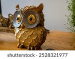 Owl, bird, animal, gift, decoration, design, scultpure, statue, figure, art, figurine