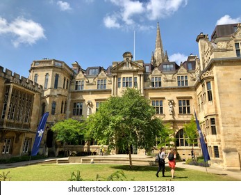 Oxford University, Oxford, UK - 28th June 2018: Campus Of Oxford University On An Open Day For Prospective Students Looking To Apply To University. Conceptual Image. 
