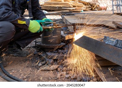 Oxy-fuel Welding And Cutting Process. Oxy-fuel Welding (oxyacetylene, Oxy, Or Gas Welding In The U.S.) And Oxy-fuel Cutting Are Processes That Use Fuel Gases And Oxygen To Weld Or Cut Metals.