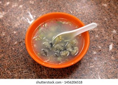  Oyster Soup On The Desk