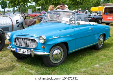 Skoda Oldtimer Images Stock Photos Vectors Shutterstock